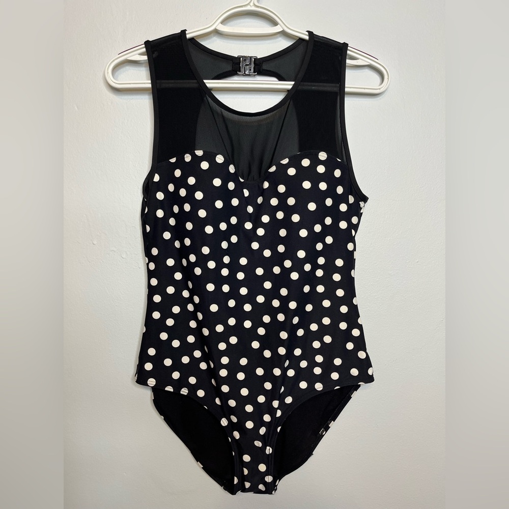 Nip Tuck Swim Black and White Polka Dot One Piece Padded Swimsuit size 8 VGUC